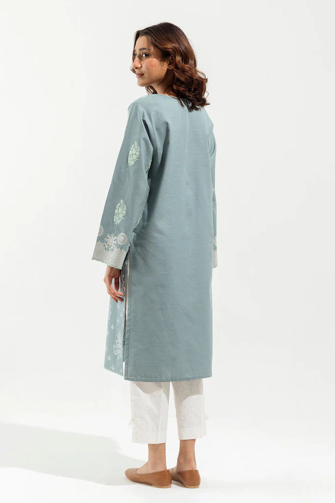 Embroidered Slub Khaddar Kurta