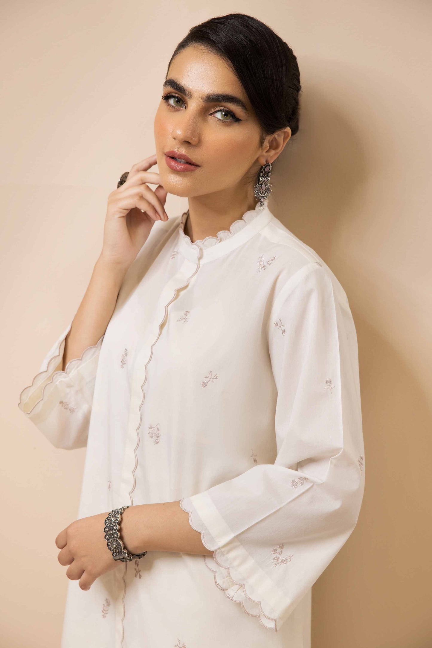 Ivory embroidered suit
