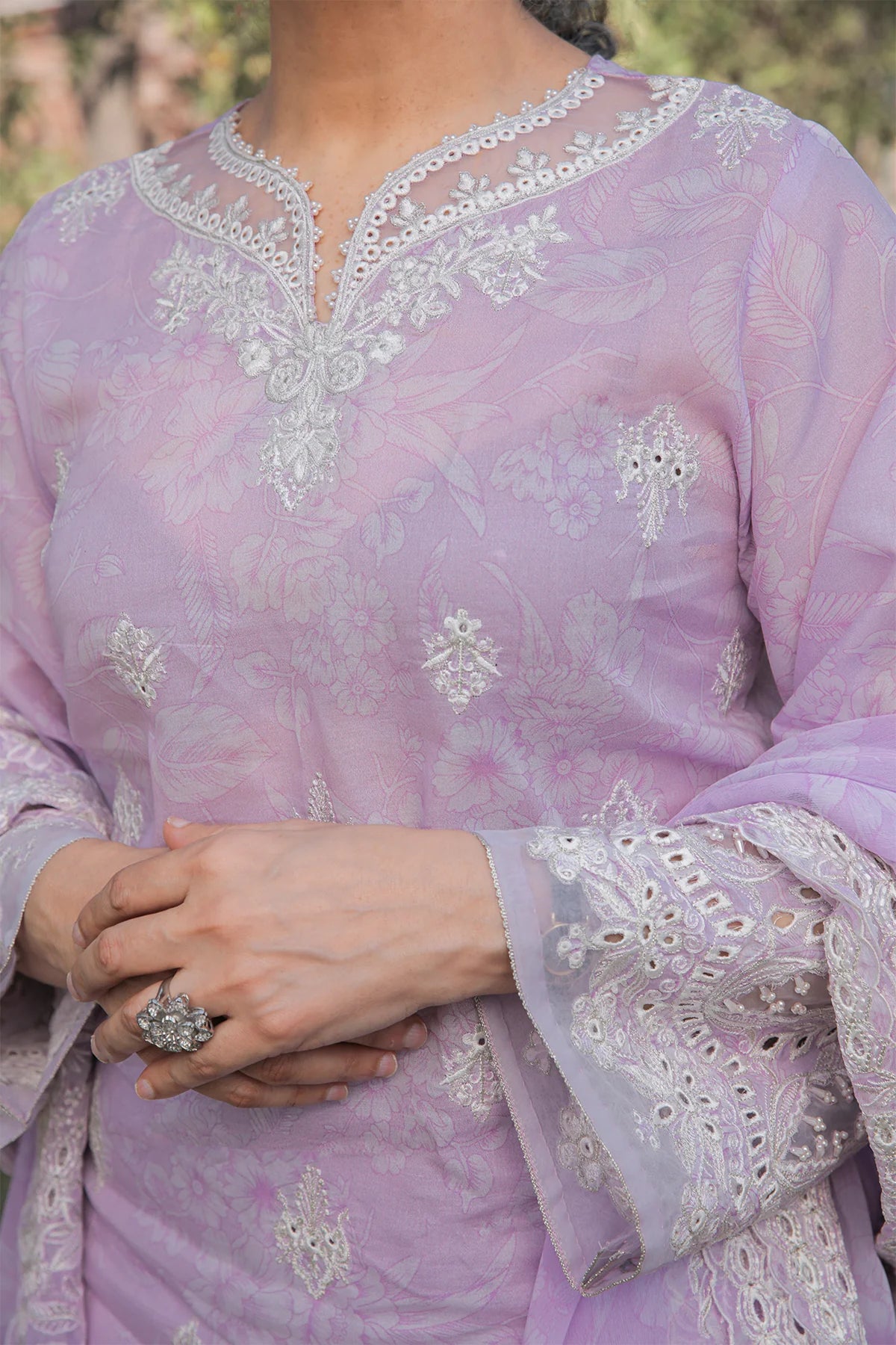 Lilac Embroidered Lawn Suit