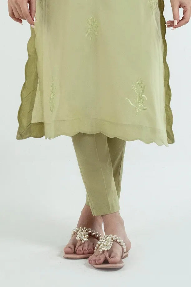 Green Lawn Suit